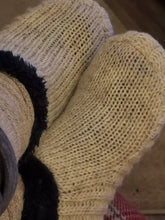 Load image into Gallery viewer, Plain Knitted Slipper Socks