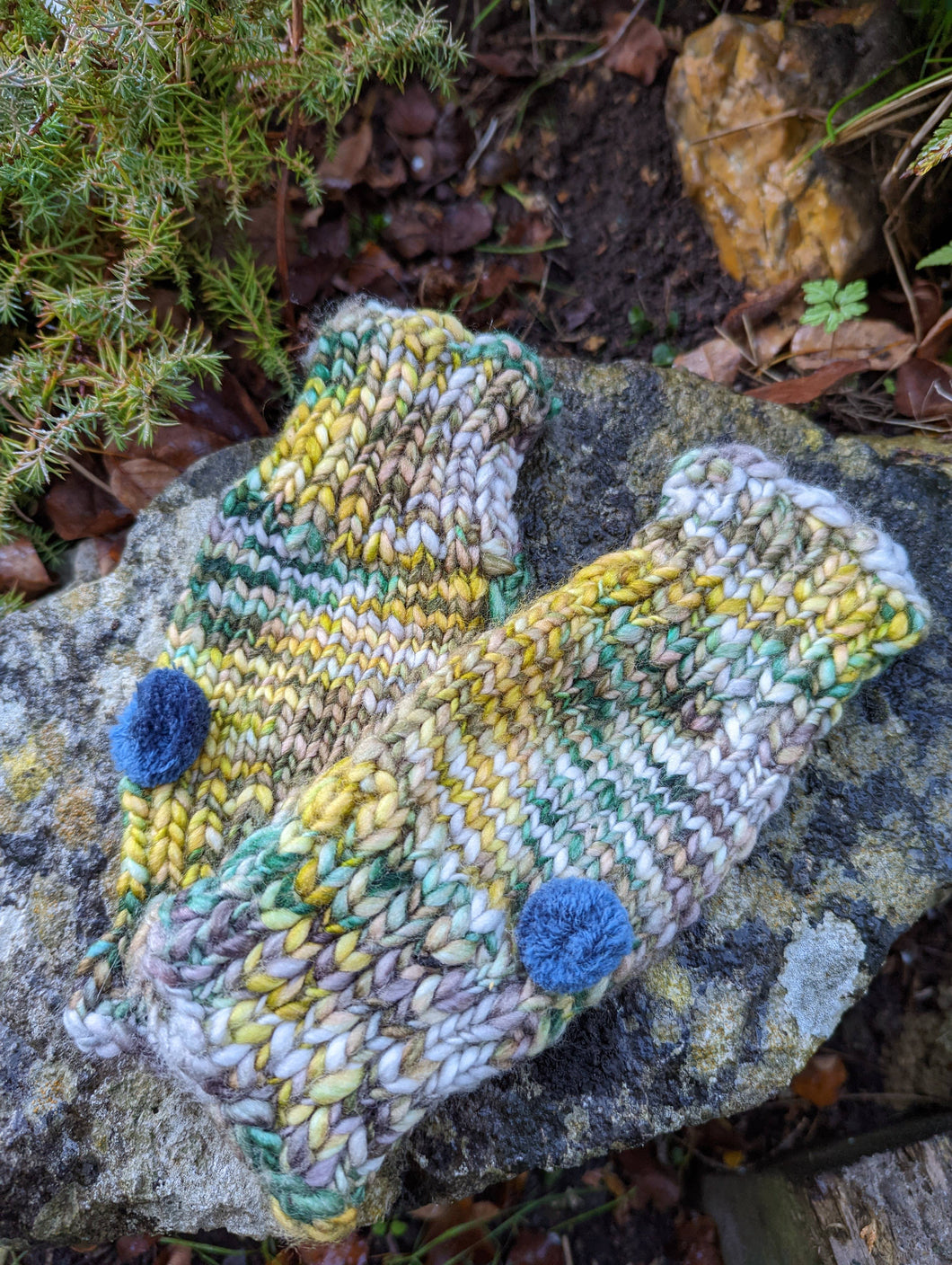 Knitted Pom Pom Mitts - Citrine