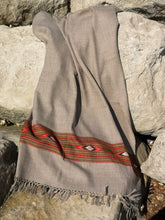 Laden Sie das Bild in den Galerie-Viewer, Dari Palla Pashmina