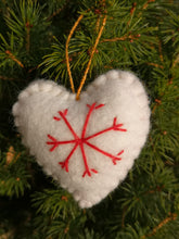 Load image into Gallery viewer, Handmade Felt Christmas Heart