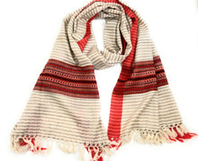 Laden Sie das Bild in den Galerie-Viewer, Kullu Scarf / Shawl