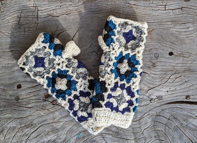 Artic White - Vintage Style Crocheted Fingerless Mitts